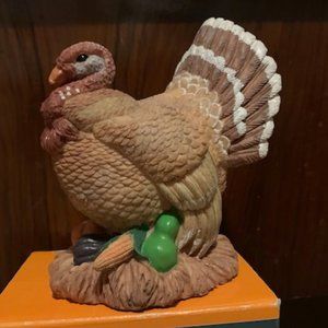 Harvest Bundle: Sculpted Turkey Figure, Set of Two Fall Napkins, & Napkin Rings